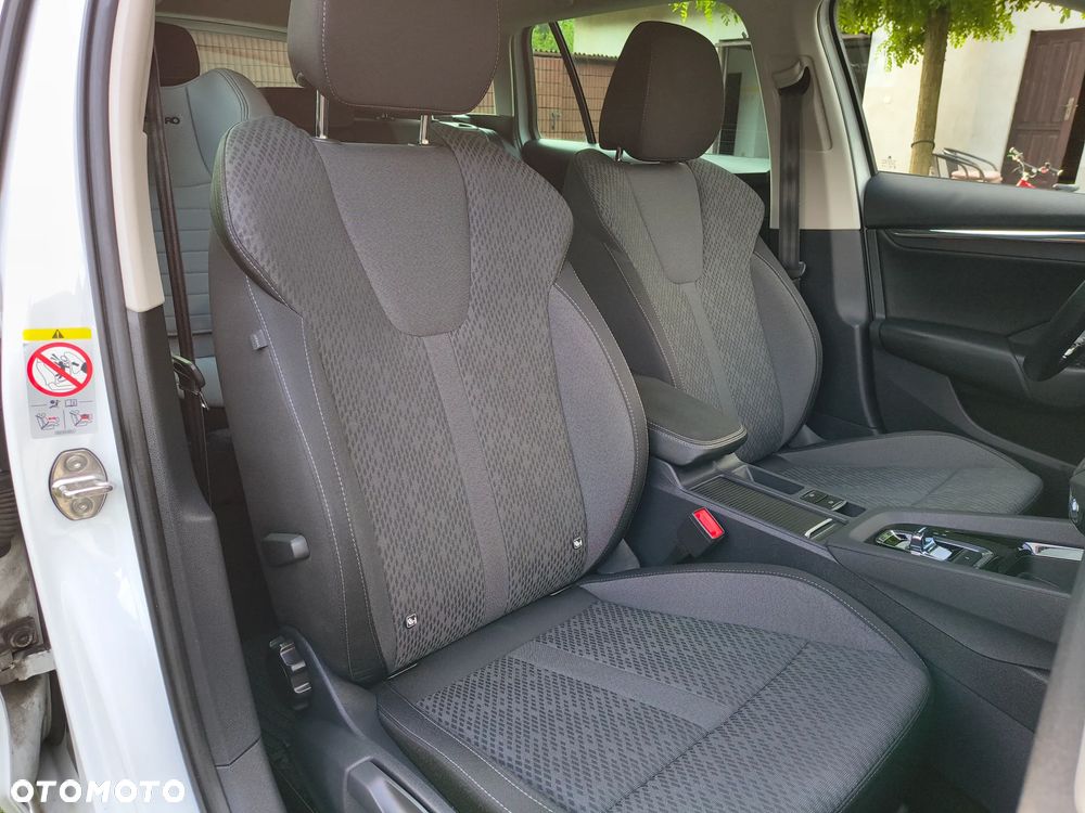 Skoda Octavia 2.0 TDI Style DSG - 27