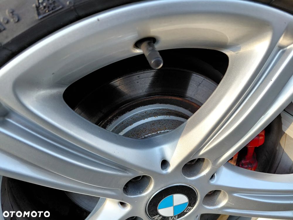 BMW Seria 3 318d Luxury Line EU6 - 24