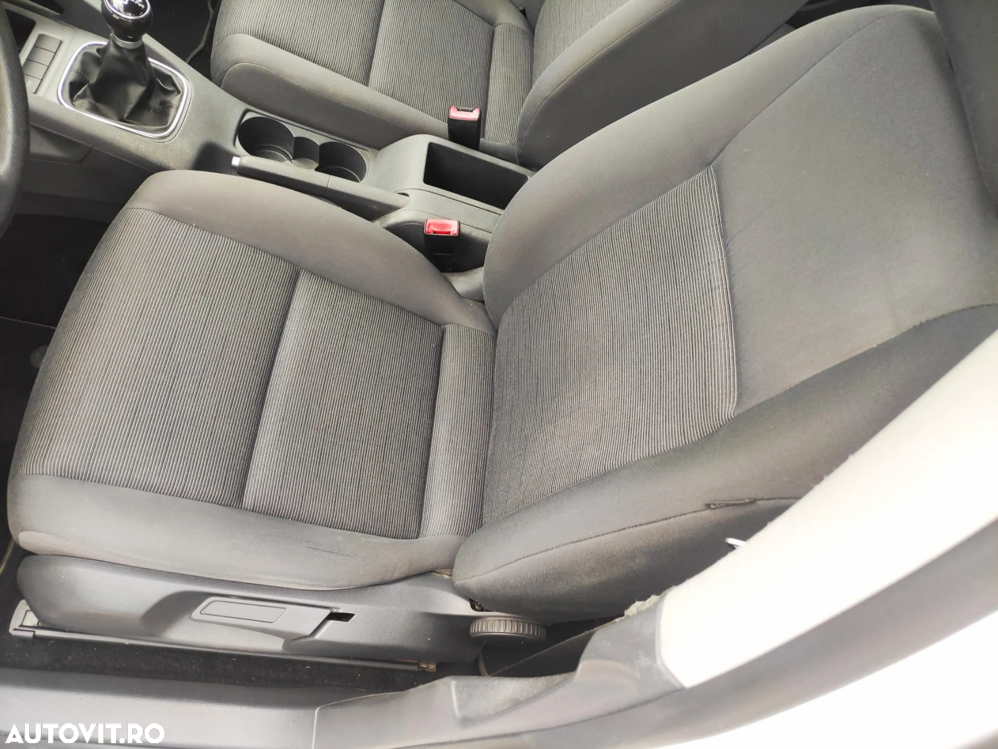 Volkswagen Golf - 8