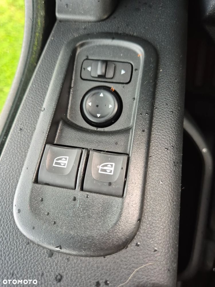 Nissan nv400 Master 2,3 - 16