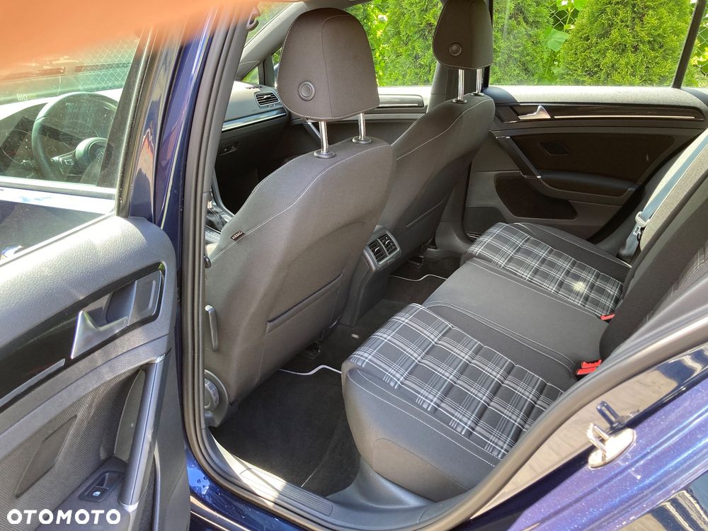 Volkswagen Golf GTD (BlueMotion Technology) DSG - 4