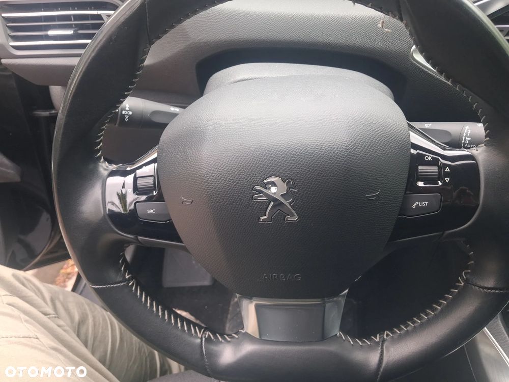 Peugeot 308 - 36