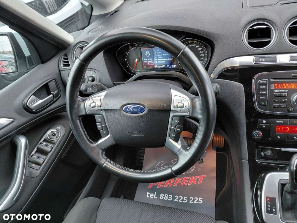 Ford S-Max - 21