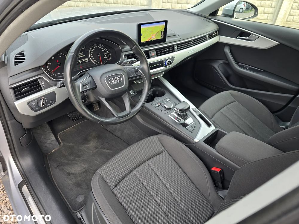 Audi A4 Avant 2.0 TDI DPF clean diesel quattro S tronic Attraction - 14