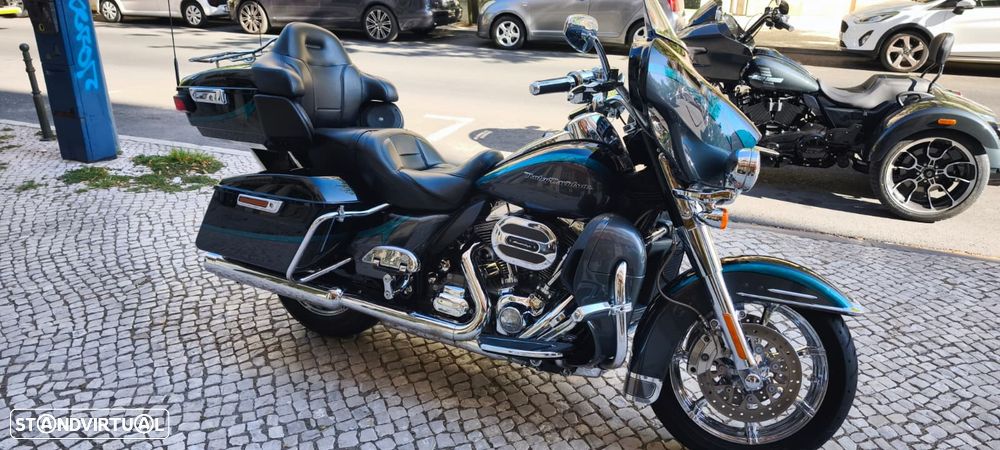 Harley-Davidson Tour Electra Glide Ultra Limited CVO - 5