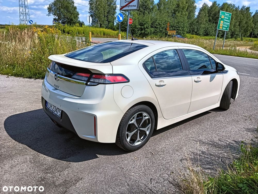 Opel Ampera - 33