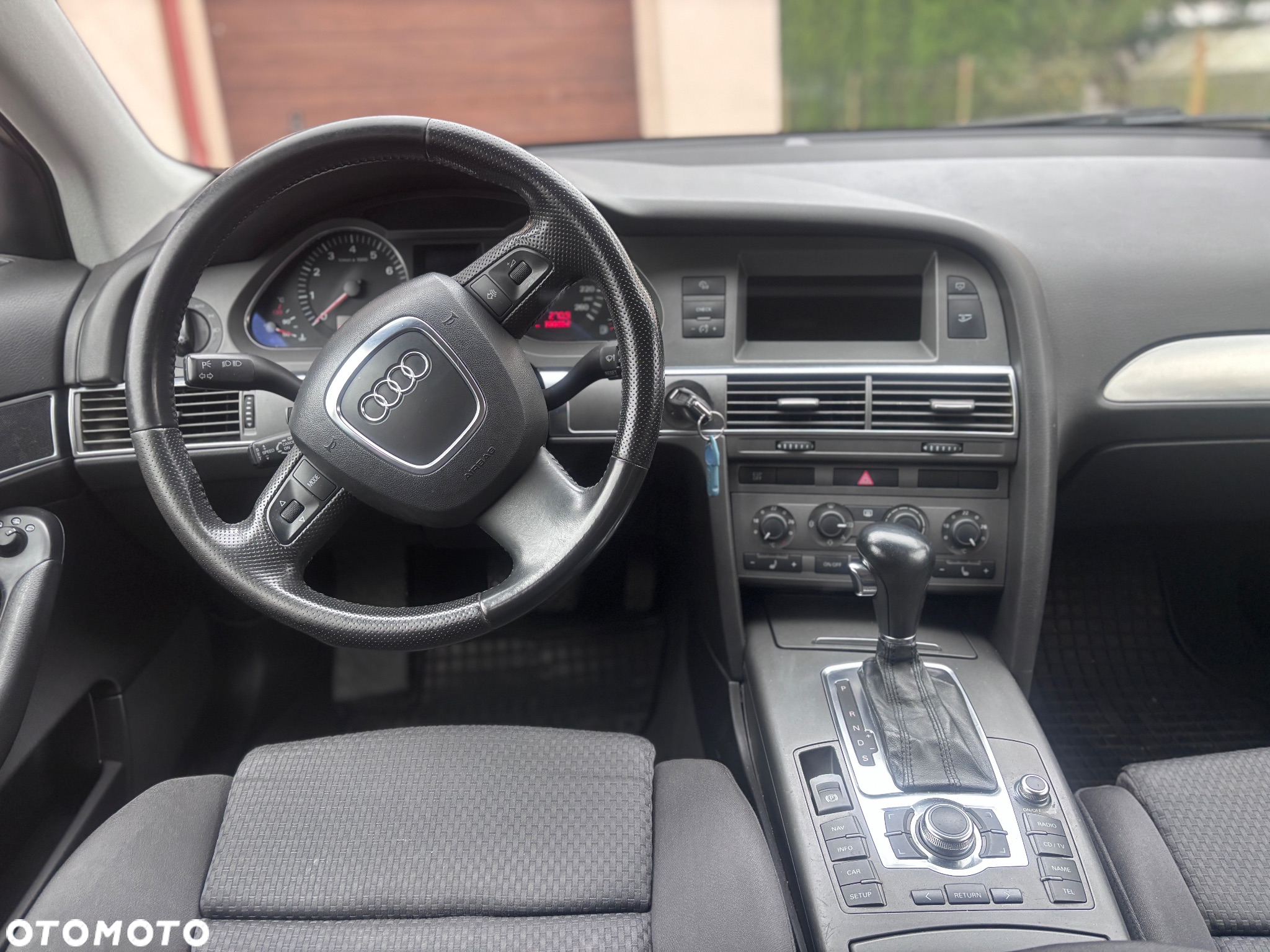 Audi A6 - 24