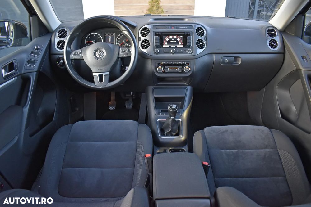 Volkswagen Tiguan 2.0 TDI DPF 4Motion BlueMotion Technology Exclusive - 6