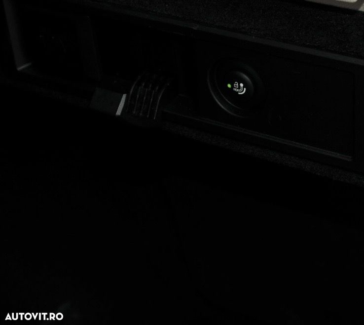 BMW Seria 3 318d AT MHEV - 22