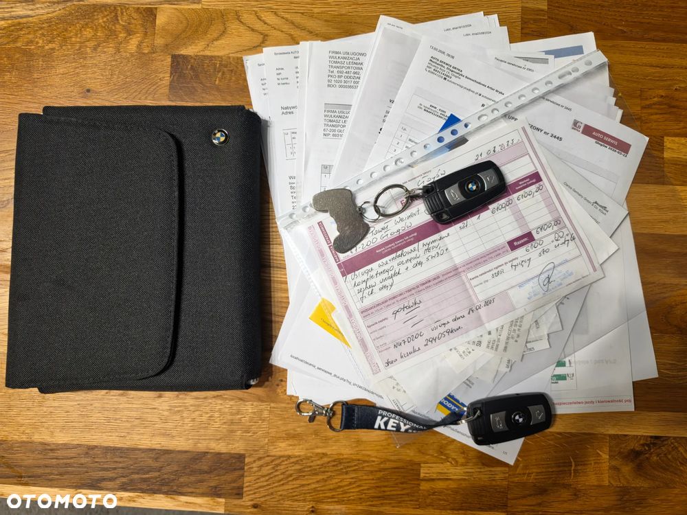 BMW Seria 5 520d - 28