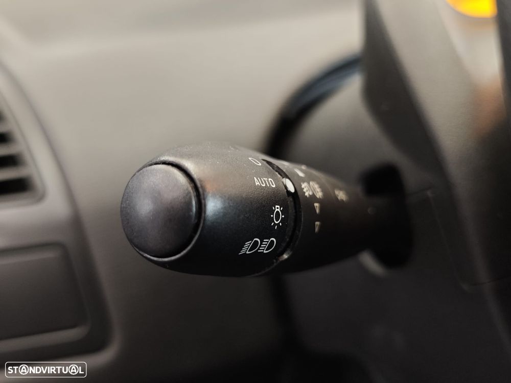 Citroën C4 1.6 HDi 110 VTR Pack - 23