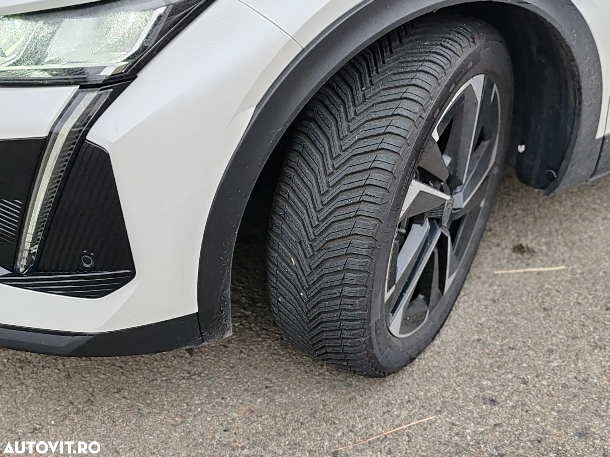 Peugeot 408 1.2L PureTech 130 S&S EAT8 Allure Pack - 4