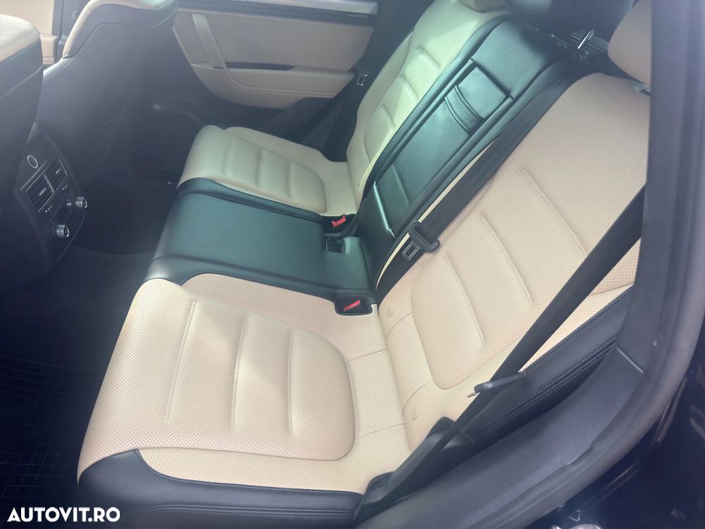 Volkswagen Touareg 3.0 V6 TDI BMT - 13