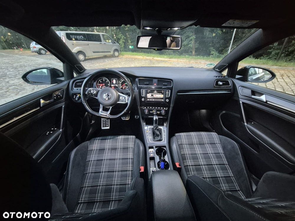 Volkswagen Golf 2.0 TDI BMT GTD DSG - 16
