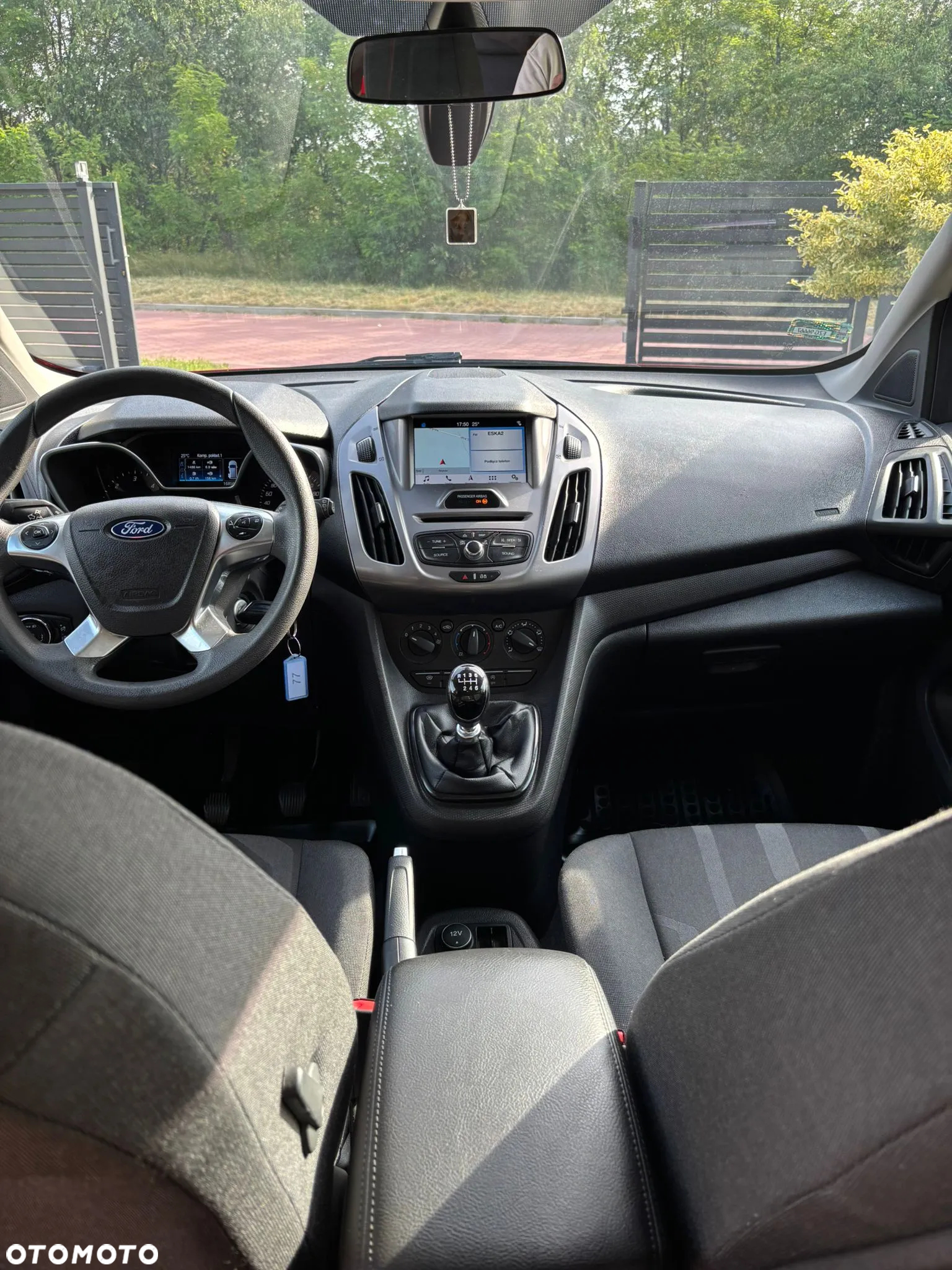 Ford Tourneo Connect 1.5 TDCi Start-Stop Titanium - 18