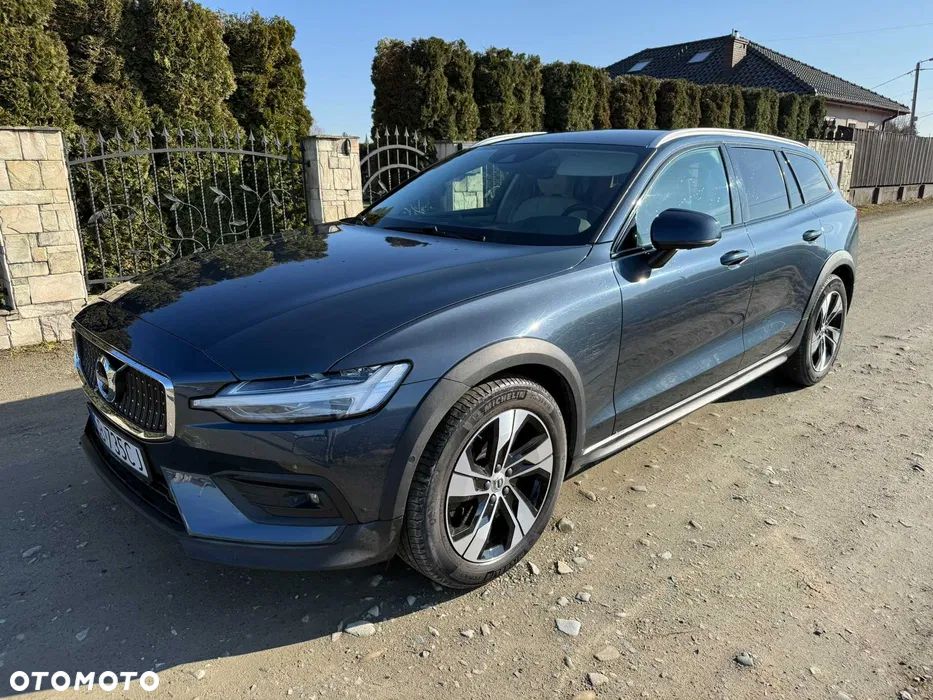 Volvo V60 B5 B AWD Inscription - 1