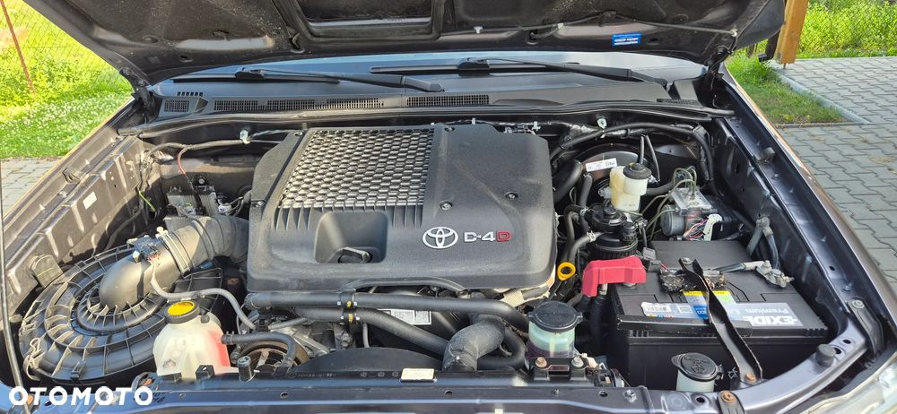 Toyota Hilux 4x4 Double Cab - 17