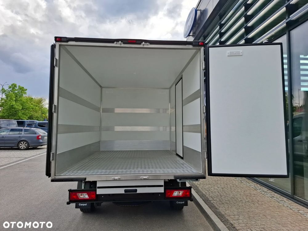 Ford Transit - 21