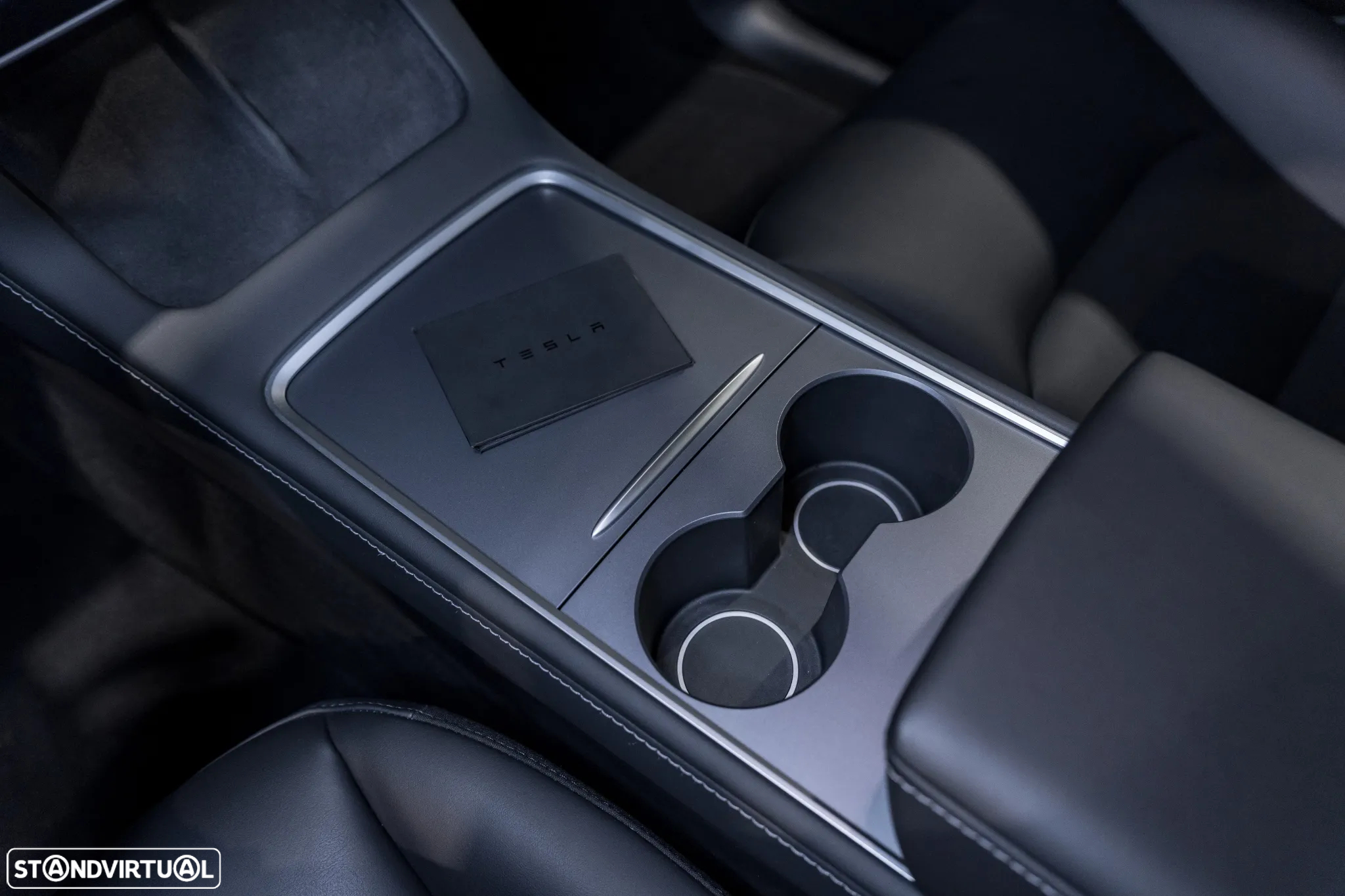 Tesla Model Y Long Range Dual Motor AWD - 17