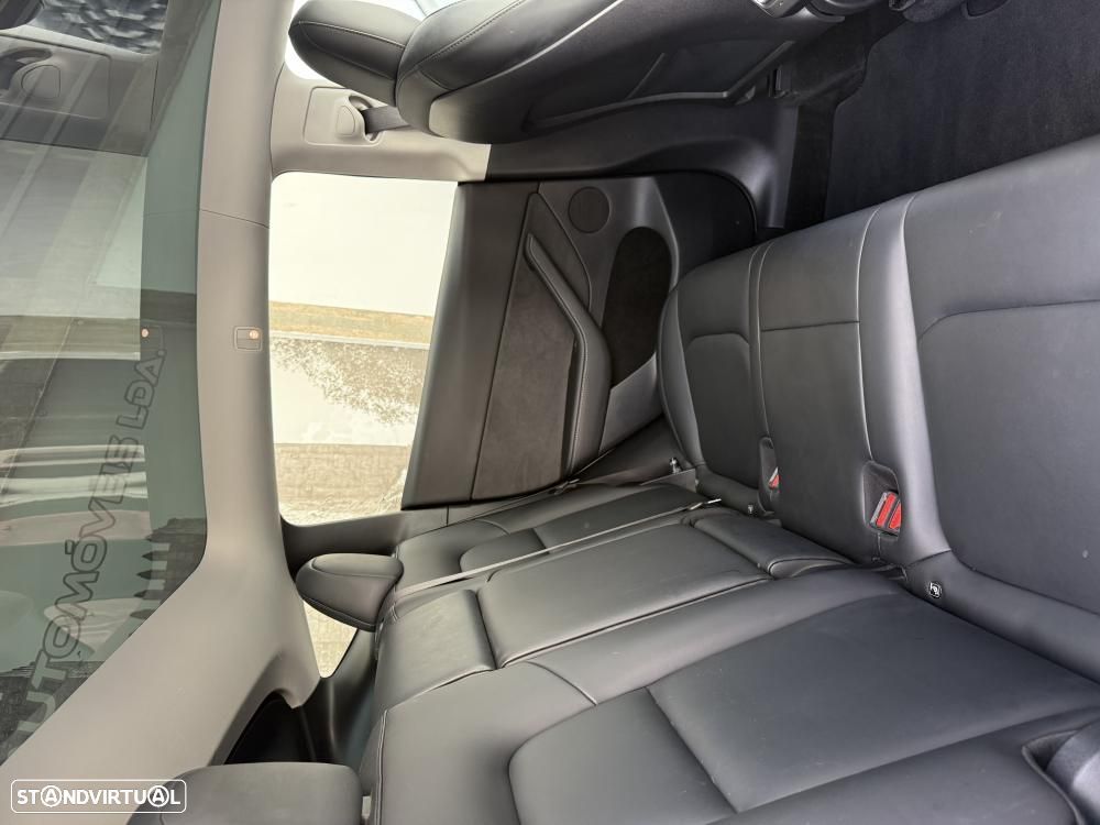Tesla Model Y Long Range Tração Integral - 10