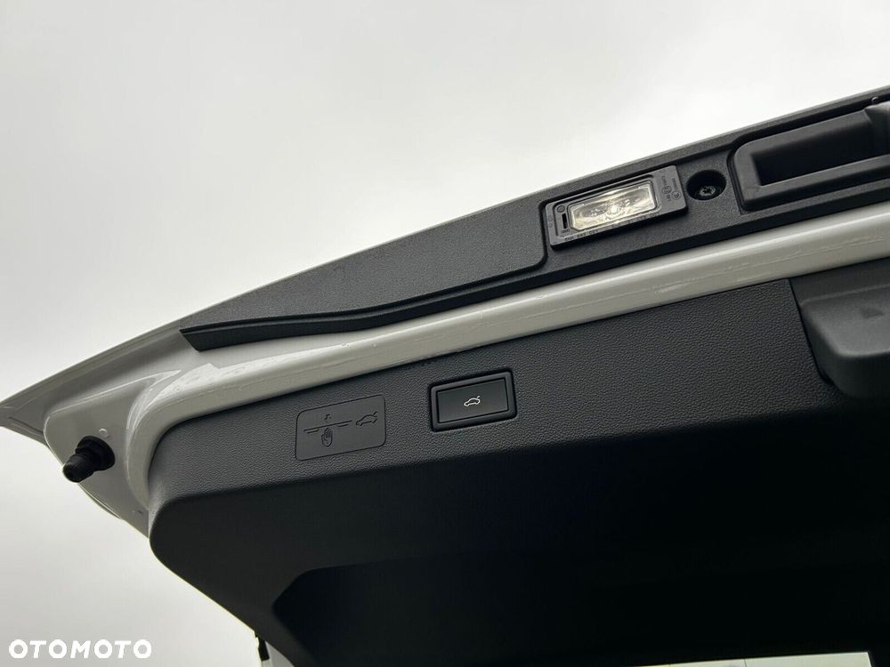 Volkswagen T-Roc - 26