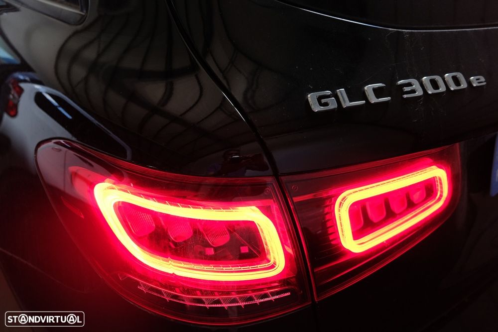 Mercedes-Benz GLC 300 e 4Matic - 25