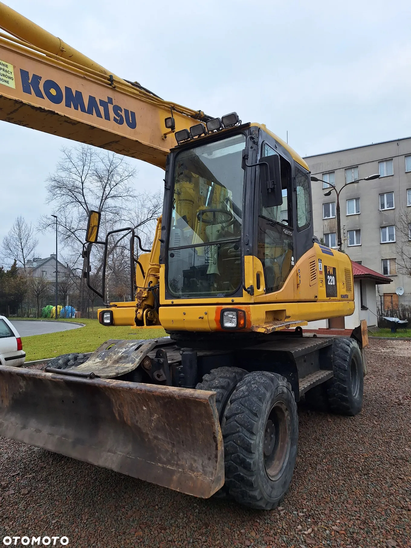 Komatsu PW 220 - 7E0 - 13