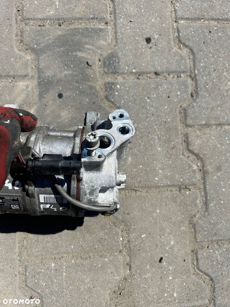Bmw F40 kompresor klimatyzacji 7948797-02 sprężarka 1.5 B 2020- - 4