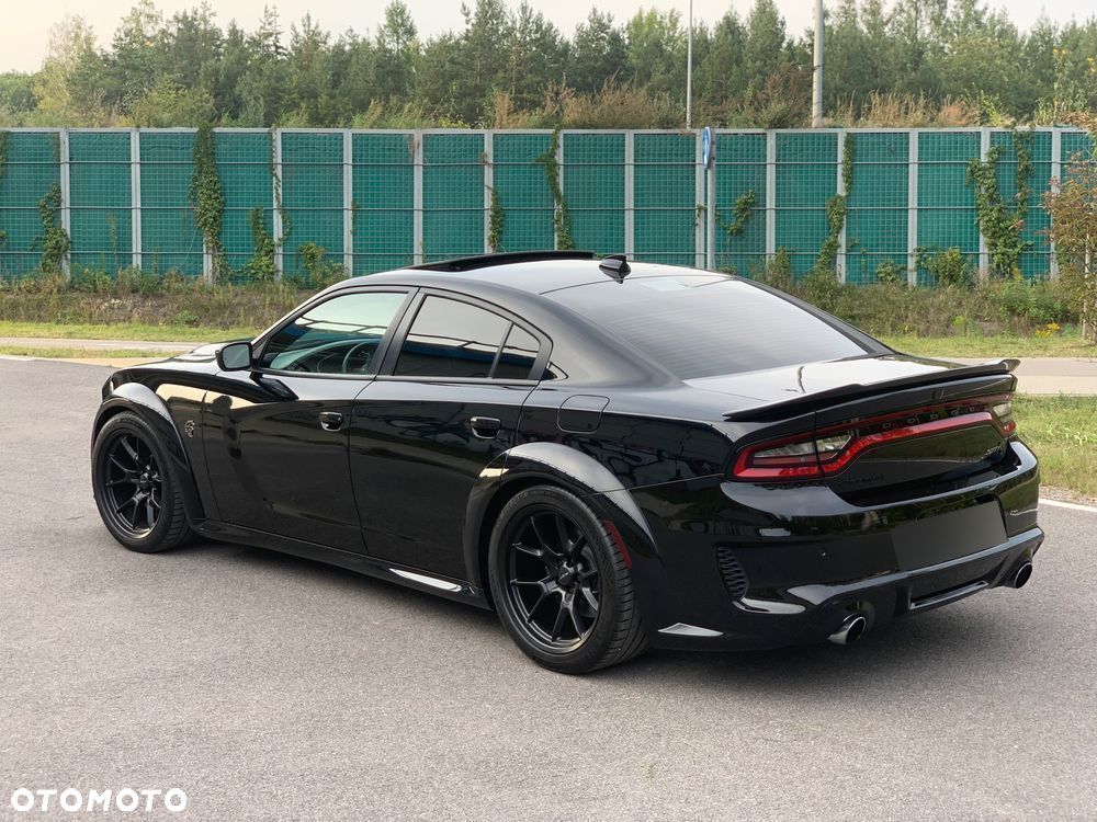 Dodge Charger - 4
