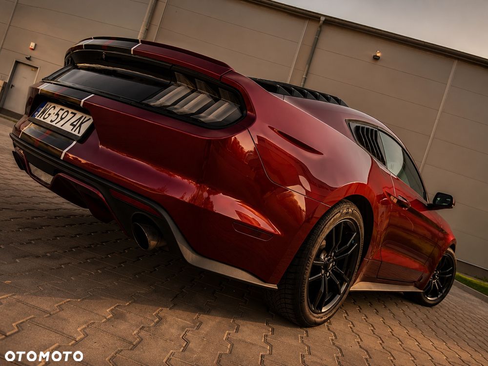 Ford Mustang - 17