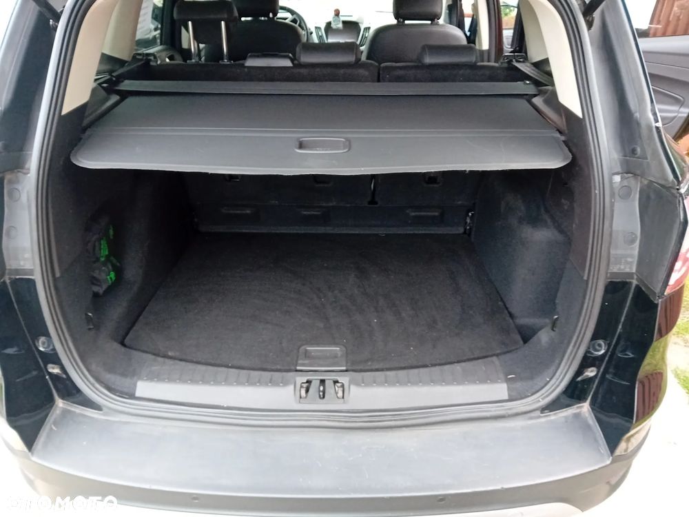Ford Kuga - 11