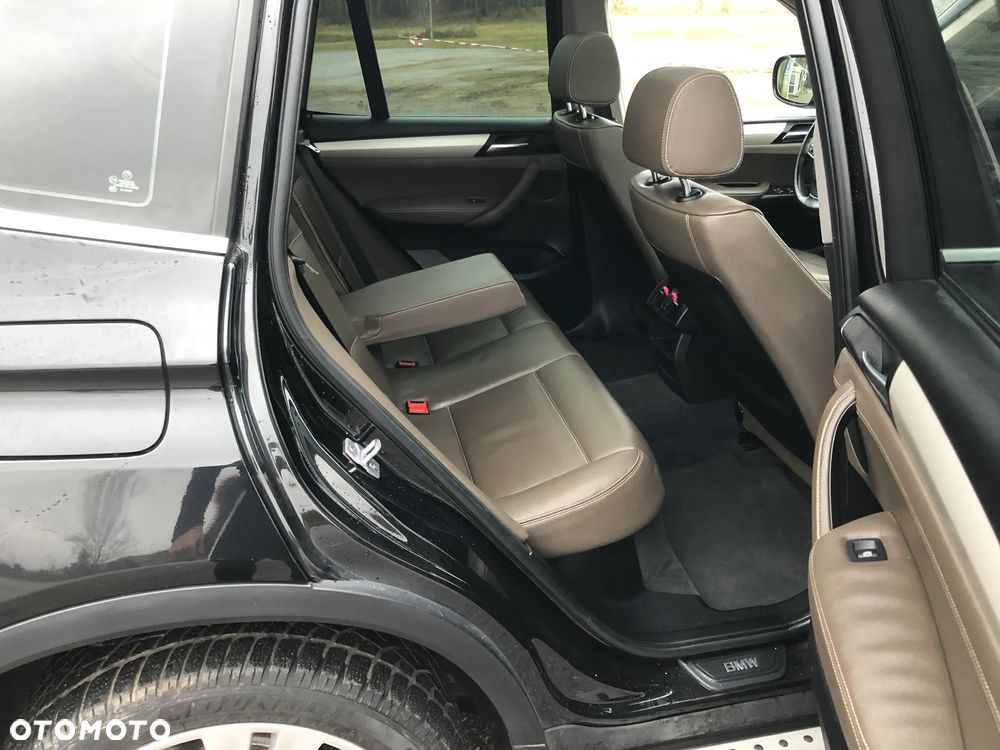 BMW X3 xDrive20i - 14
