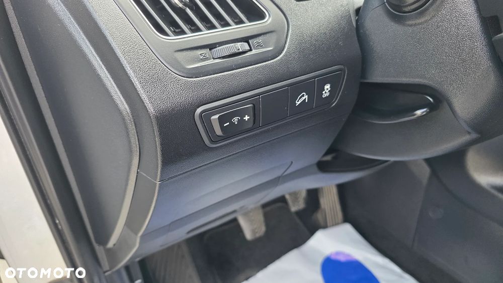 Hyundai ix35 1.6 2WD Fifa World Cup Edition - 16
