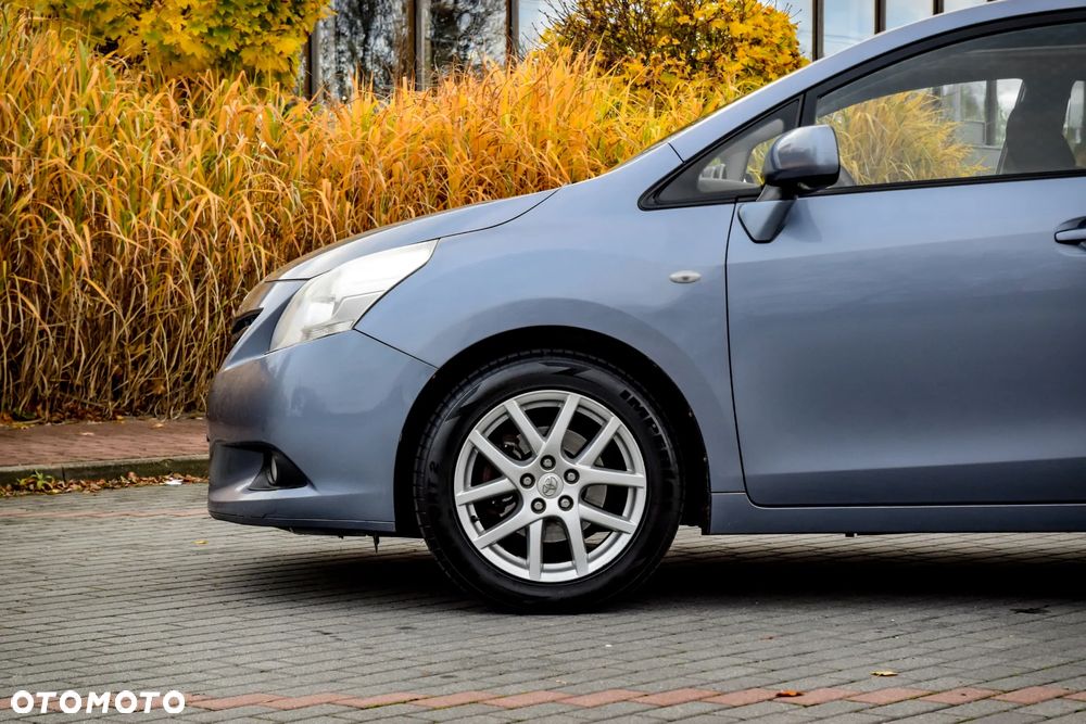 Toyota Verso 1.8 Sol 7os - 7