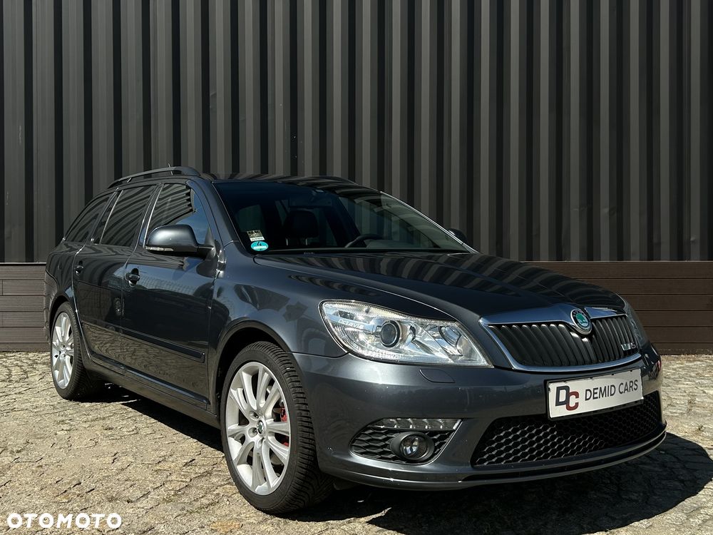 Skoda Octavia 2.0 TSI DSG RS - 7