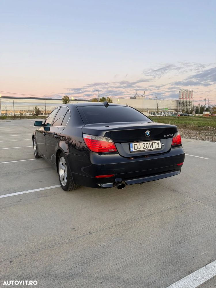 BMW Seria 5 520d Touring - 5