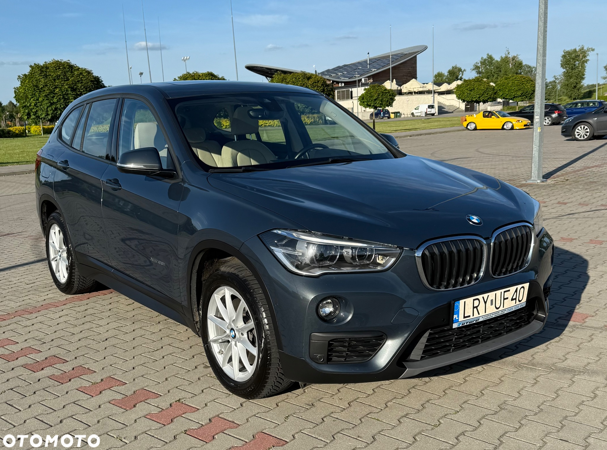 BMW X1 xDrive20i xLine - 9