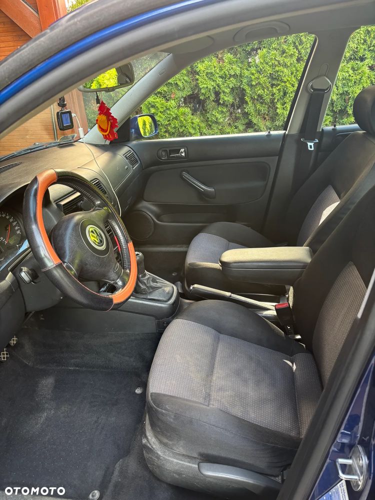Volkswagen Golf 1.6 Comfortline - 8