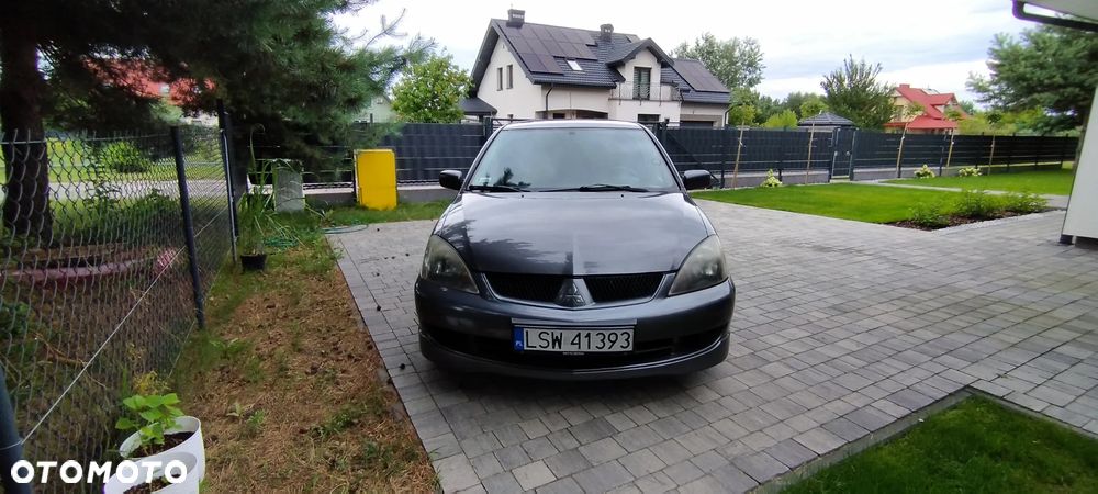 Mitsubishi Lancer - 2