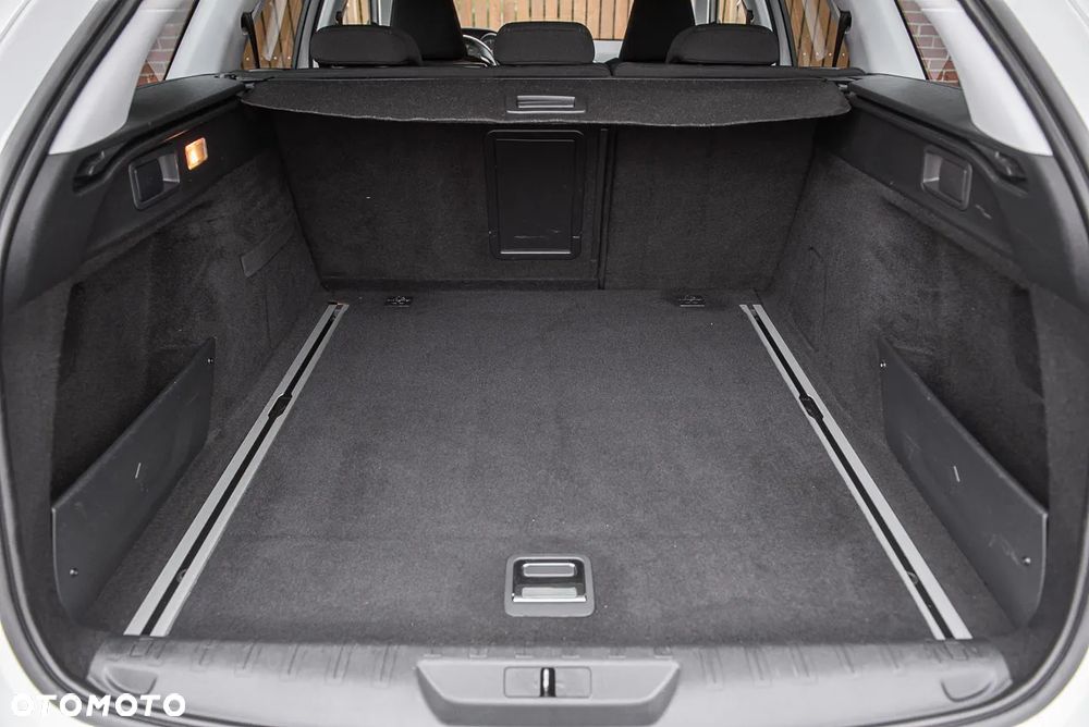 Peugeot 308 BlueHDi 150 Automatik Stop & Start Allure - 26