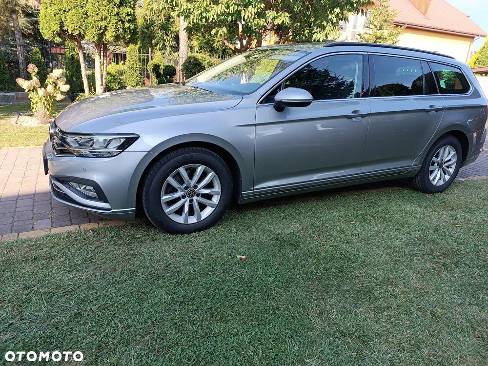 Volkswagen Passat 2.0 TDI EVO Business DSG - 2