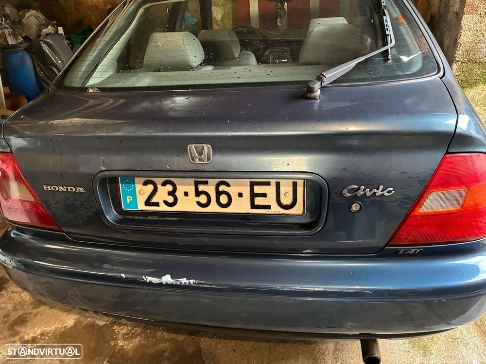 Honda Civic 1.4i - 6
