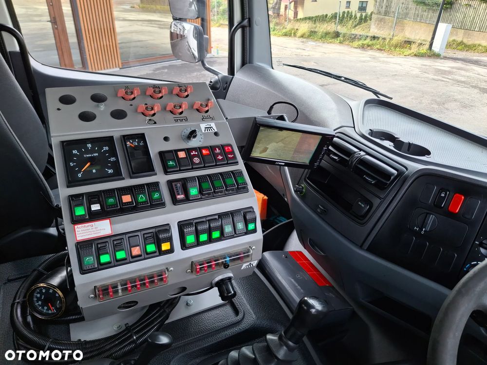 Mercedes-Benz Atego 1524 Zamiatarka BUCHER CityFant 60 2 Silniki Tylna Oś Na Poduszkach Zamiatarka Uliczna Sprzątanie Zamiatanie - 22