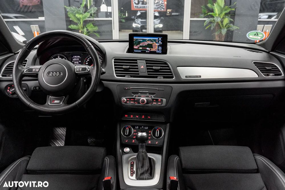 Audi Q3 2.0 TDI Quattro S tronic sport - 8