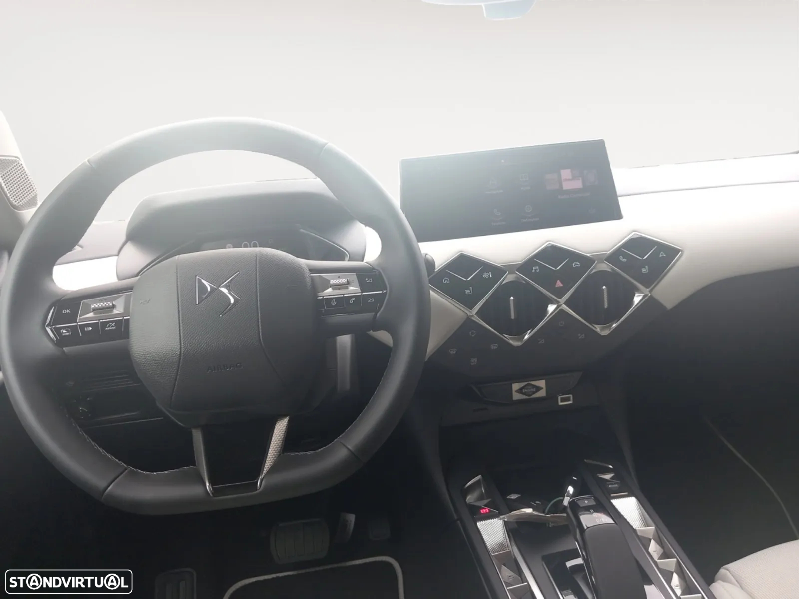 DS DS3 E-Tense Esprit de Voyage - 11