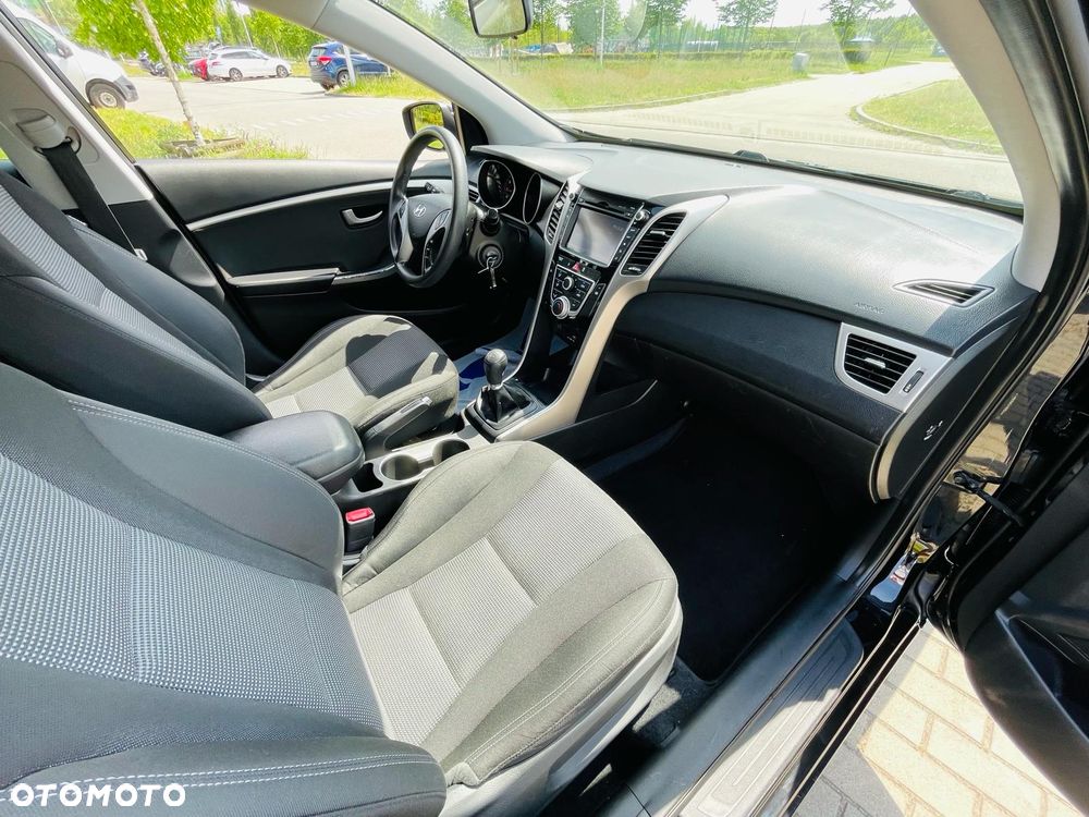 Hyundai i30 blue 1.4 Classic Navigation - 16