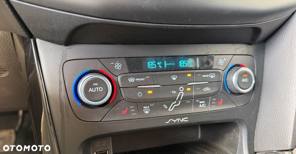 Ford Focus - 24