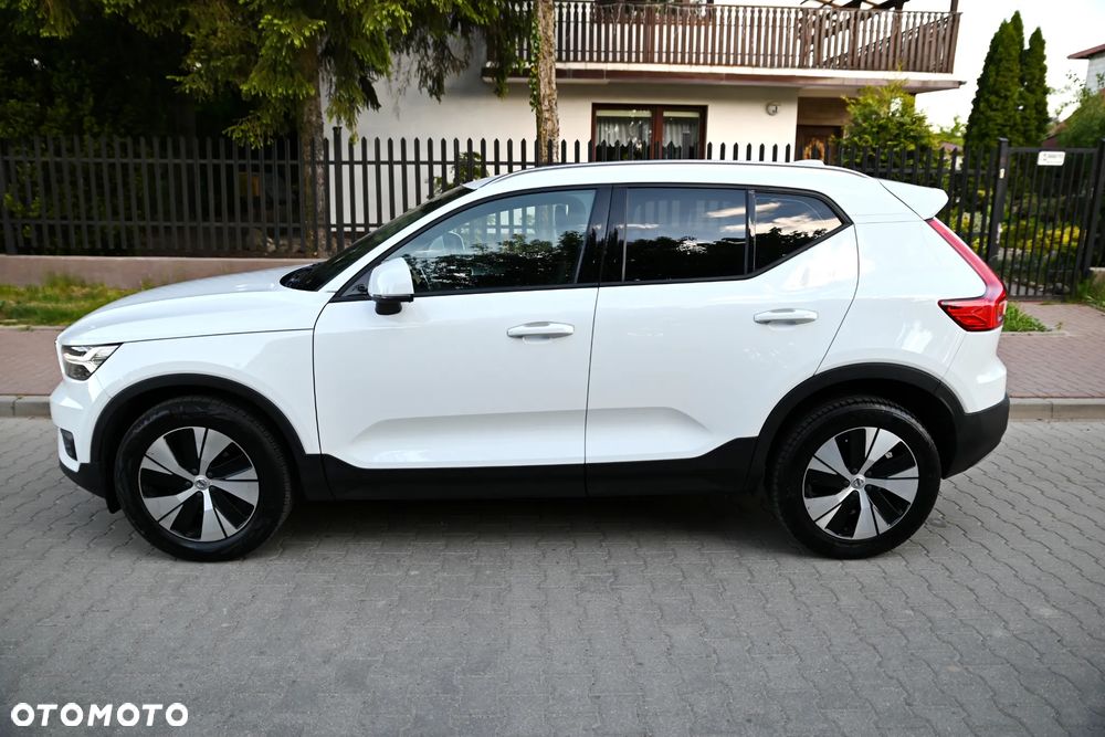 Volvo XC 40 T3 Geartronic Momentum Pro - 12