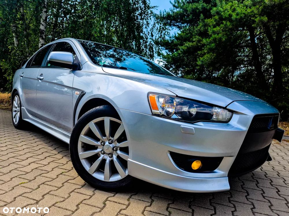 Mitsubishi Lancer 1.8 Intense - 12