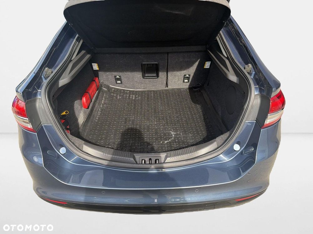 Ford Mondeo - 36